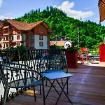 Hotel Tell And Apartments