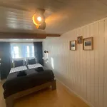 Cosy Apartment In Heritage Protected Swiss Chalet