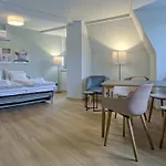 Bank House Apartment Xl 404 - Griwa Rent