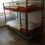 Chez Heidi Apartments