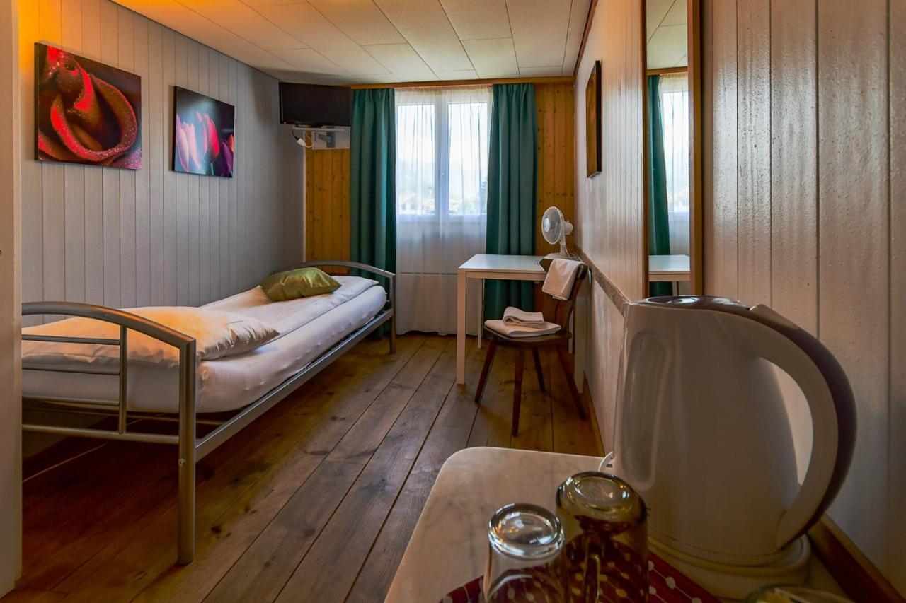 Hotel Tell And 3*