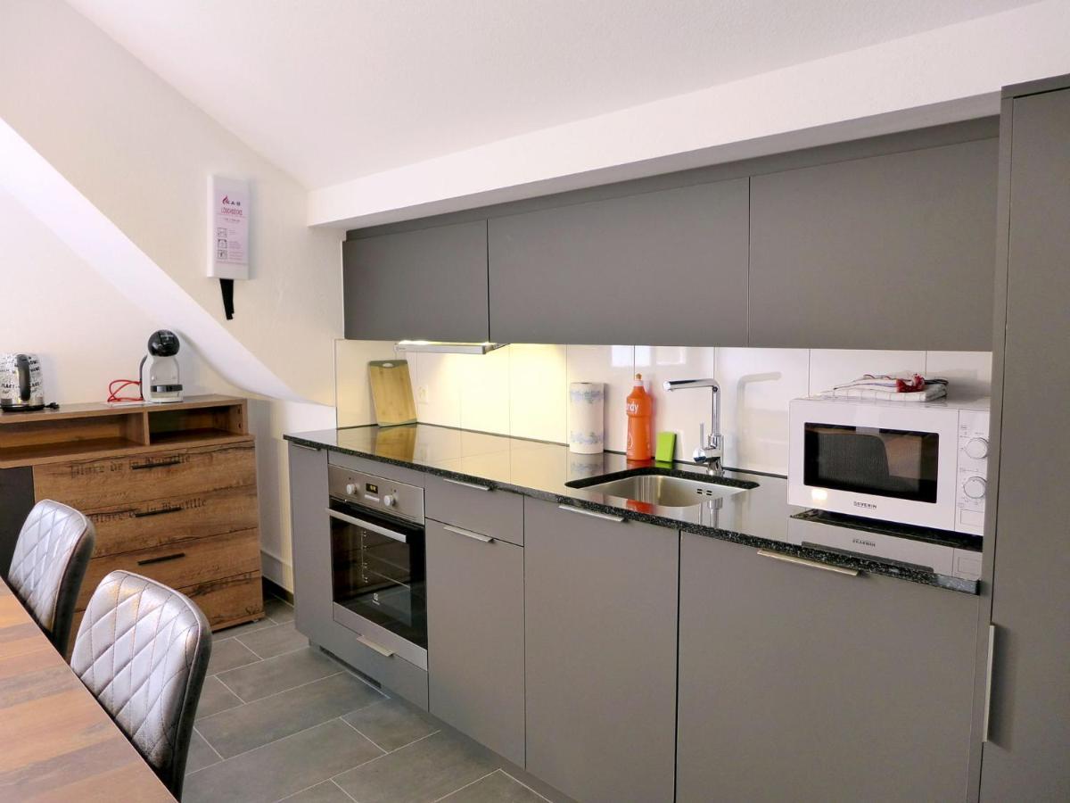 Henry's 300 By Interhome *