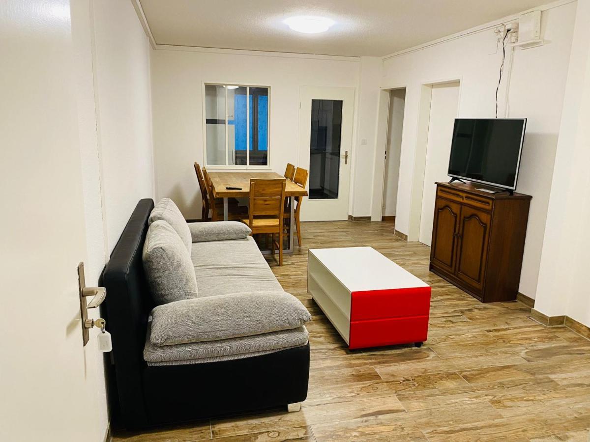 Apartment 3 - Bedroom - 48 *
