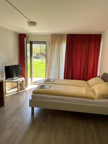 104 - Riverside Apartment *