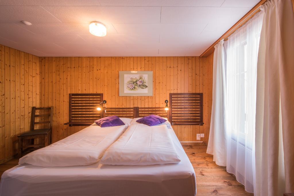 Hotel Tell And 3*
