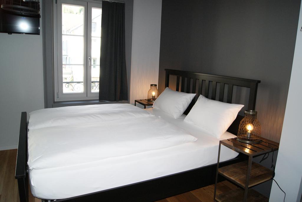 Bed & Bar No.8 - Adults Only