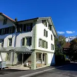 Interlaken Town House Sleeps 12 Guests Central