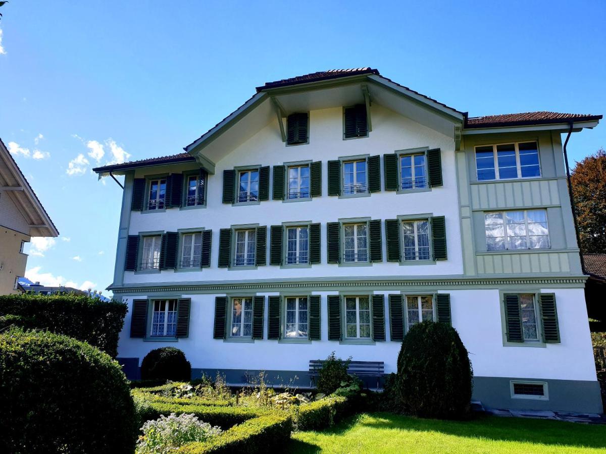 Town House Sleeps 12 Guests