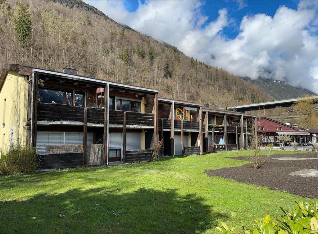 104 - Riverside * Interlaken
