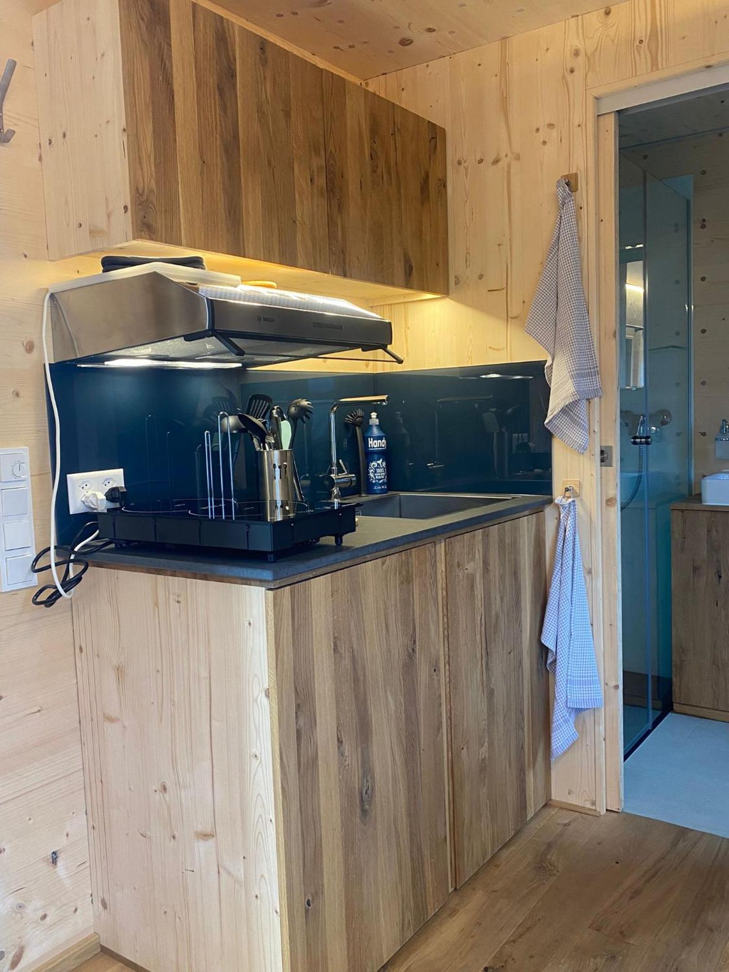 Unique Tiny Eco With Gorgeous Views To Jungfrau Massiv Holiday home *