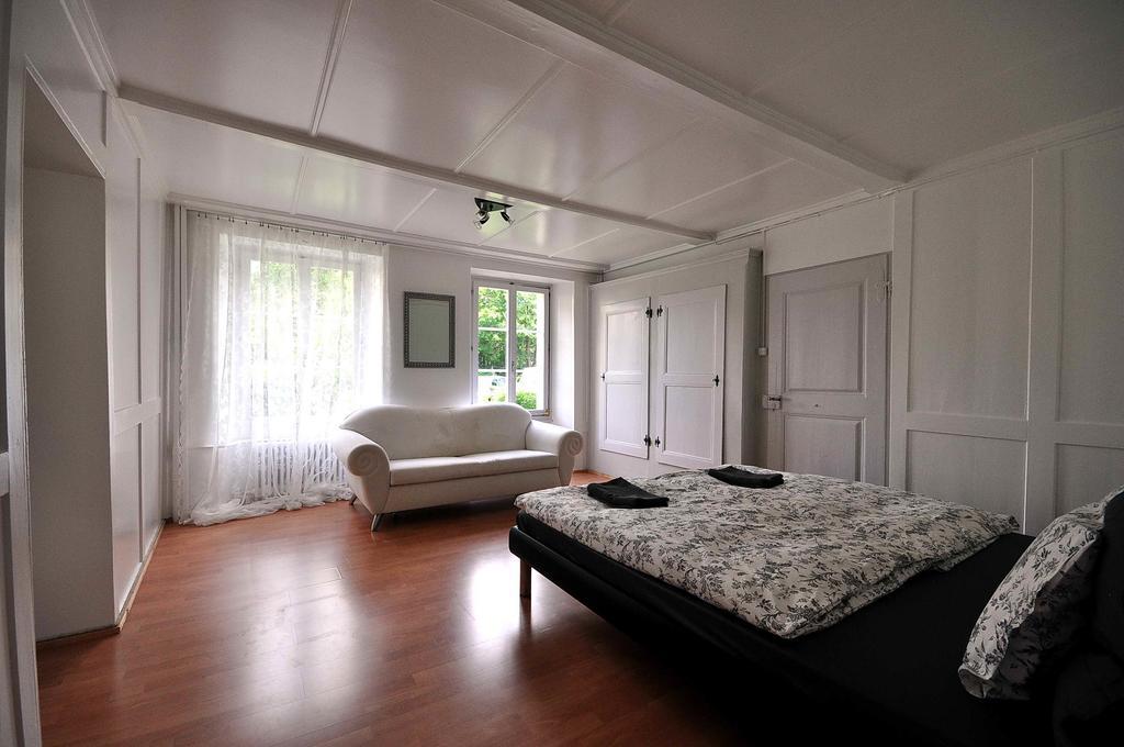 Apartment Town House Sleeps 12 Guests *