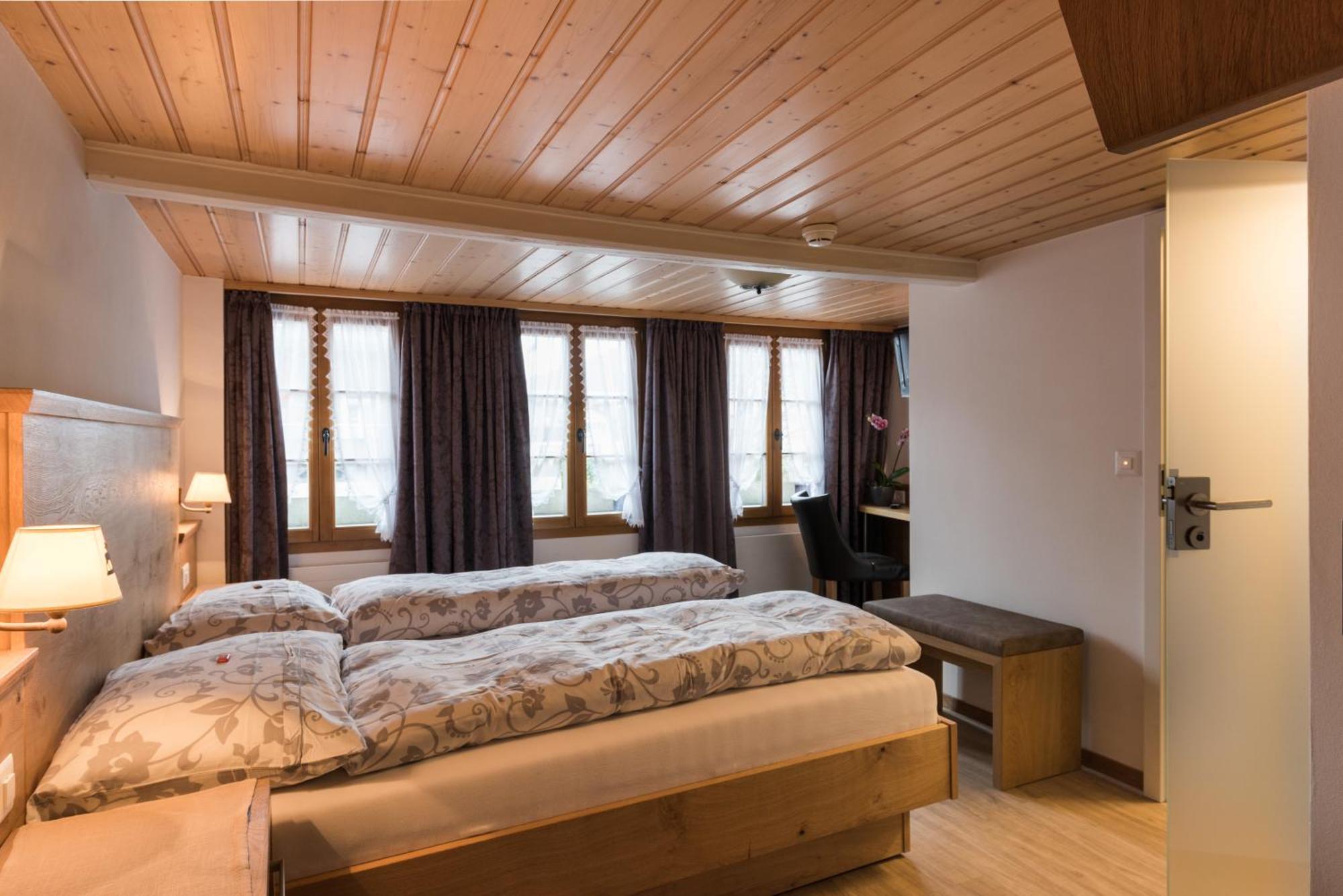 Hotel Restaurant Hirschen Unterseen