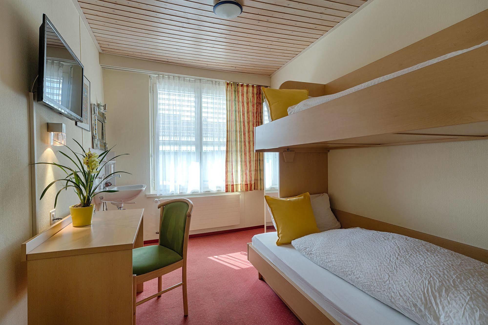 Blume Hotel 2*