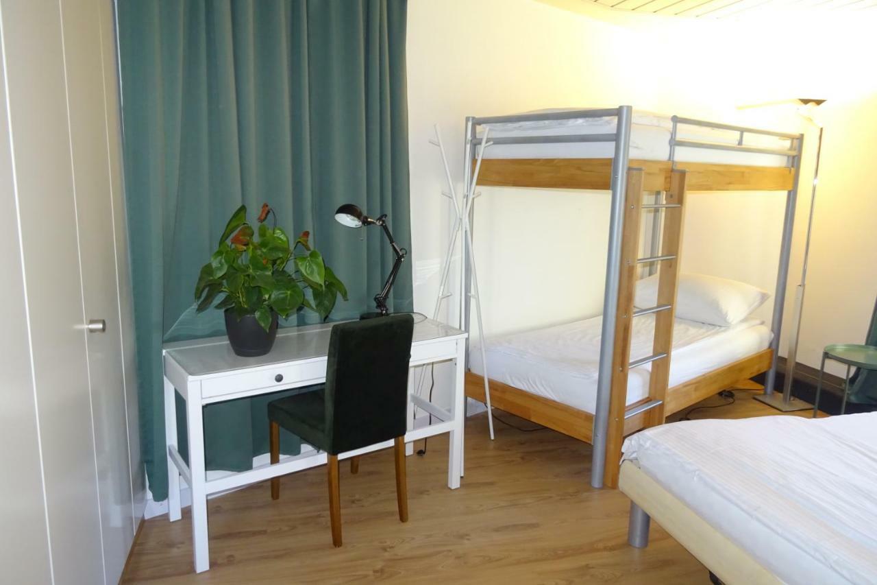 Hostel King *