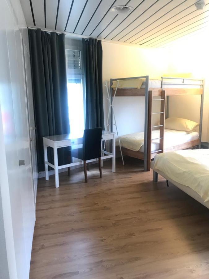 Hostel King